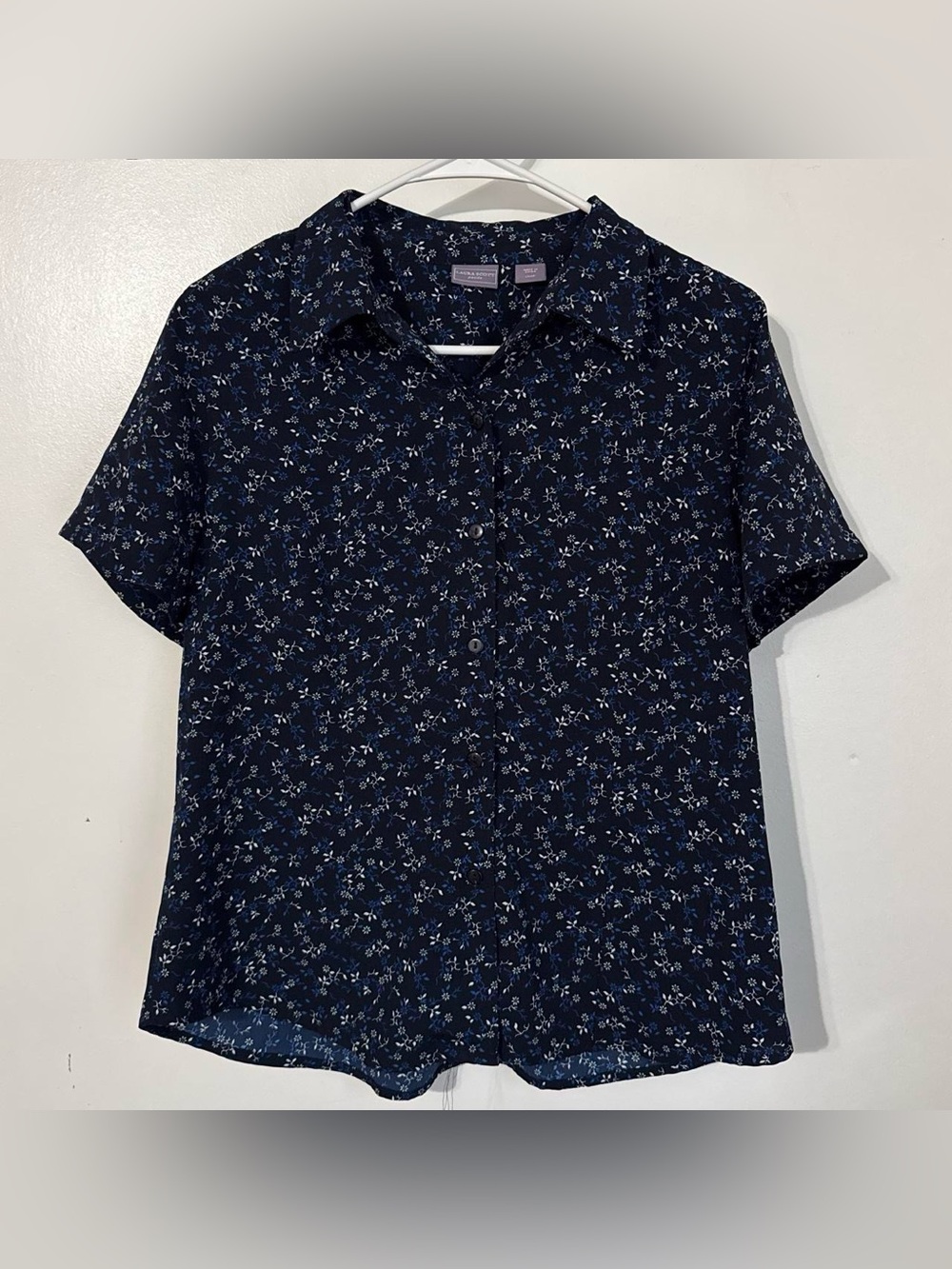 Laura Scott Petite Navy Floral Short Sleeve Button Down Blouse